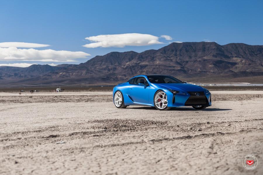  Lexus LC500 on Vossen Wheels (CG-205T) 2017 года  (фото 16 из 21)